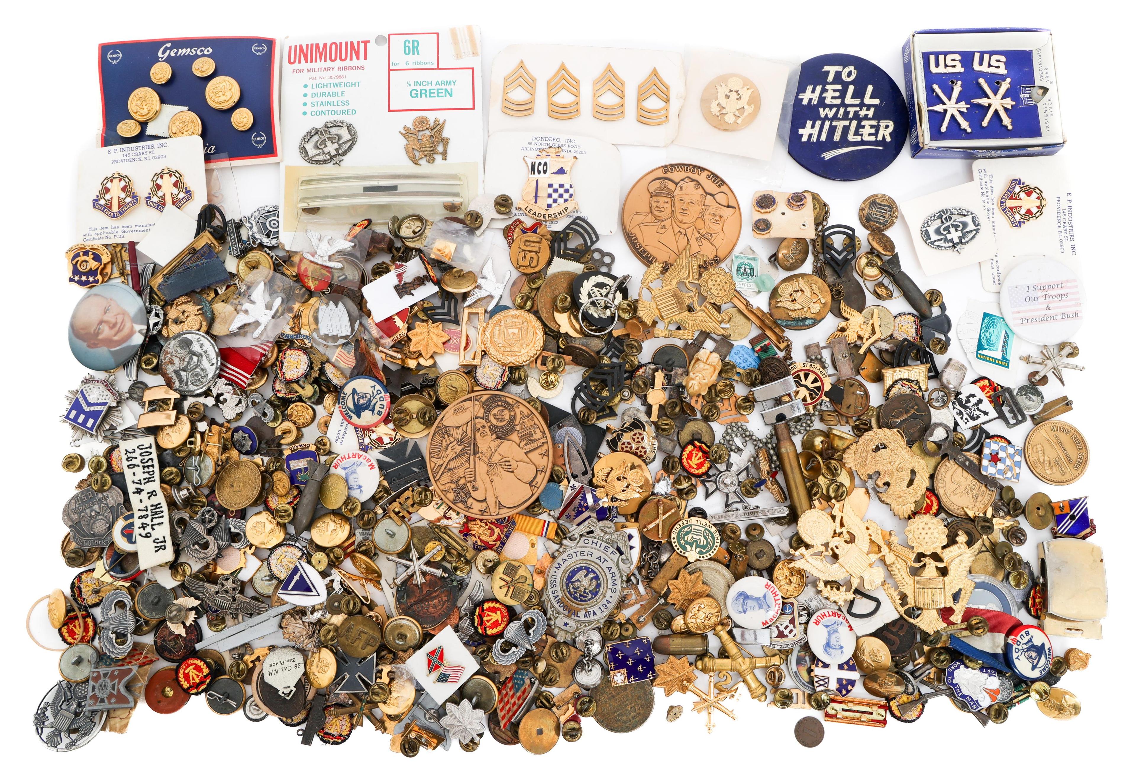 WWII - COLD WAR US ARMED FORCES INSIGNIA BONANZA