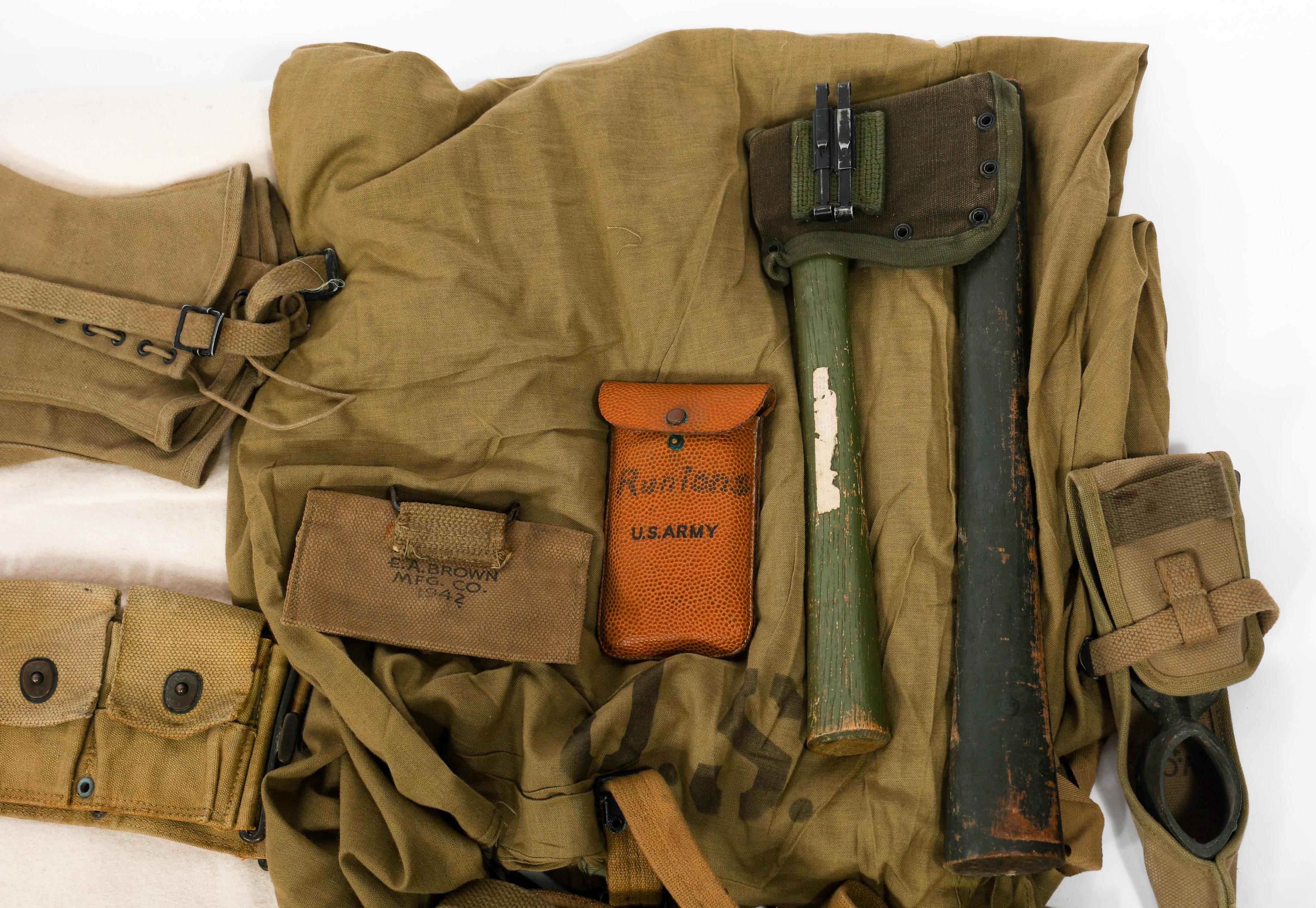 WWII US ARMY CARTRIDGE BELT & FIELD GEAR