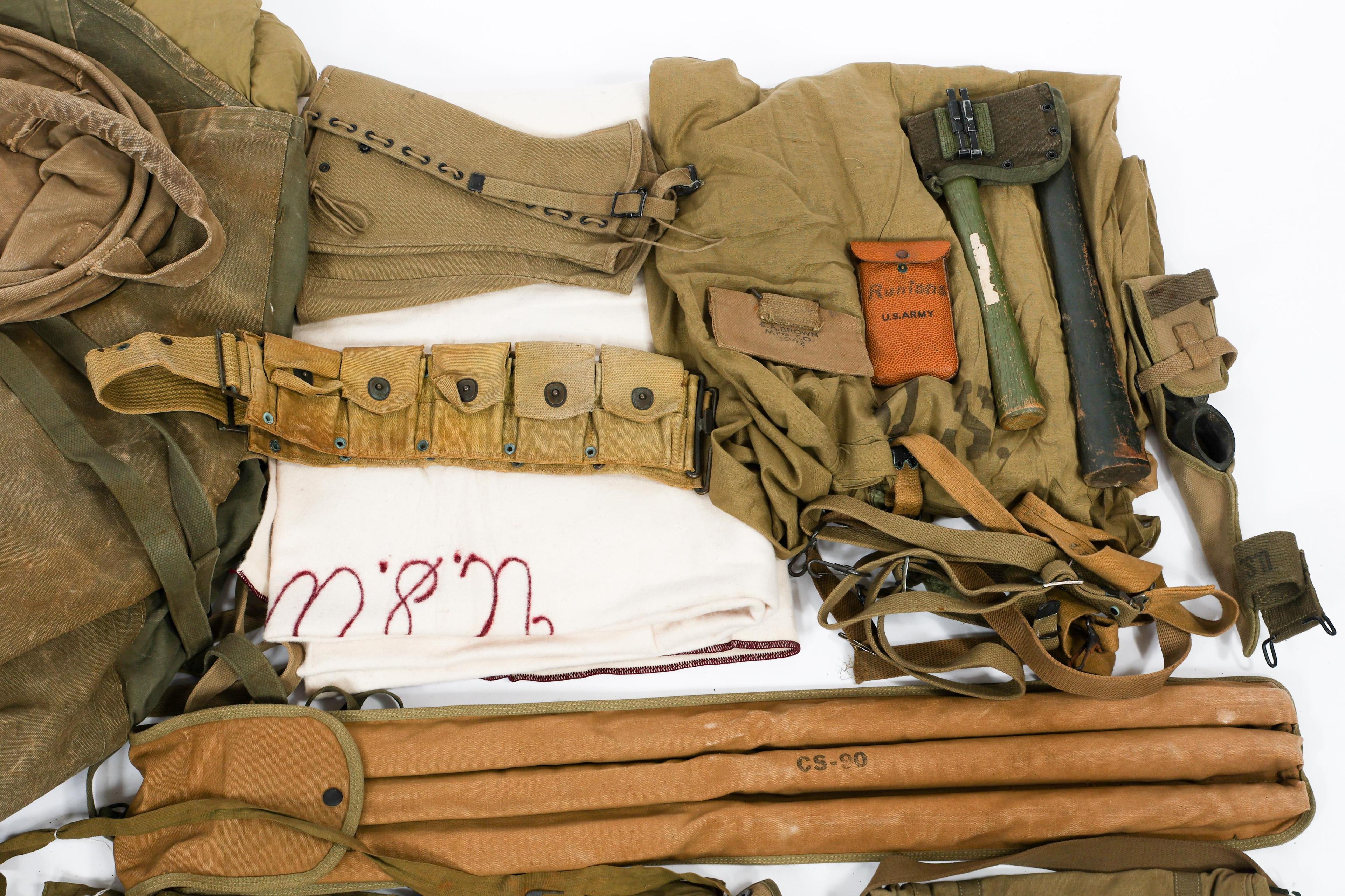 WWII US ARMY CARTRIDGE BELT & FIELD GEAR