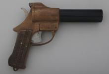 INTERNATIONAL FLARE SIGNAL CO. 37mm FLARE PISTOL