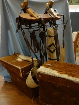 Crossbuck pack saddle with Hereford hide-covered pack saddles