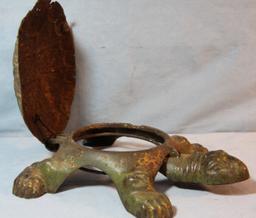 Iron turtle spittoon cover, mechanical and porcelain spittoon