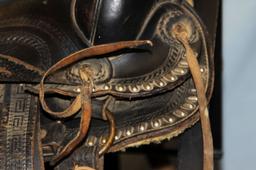 Youth saddle, studded