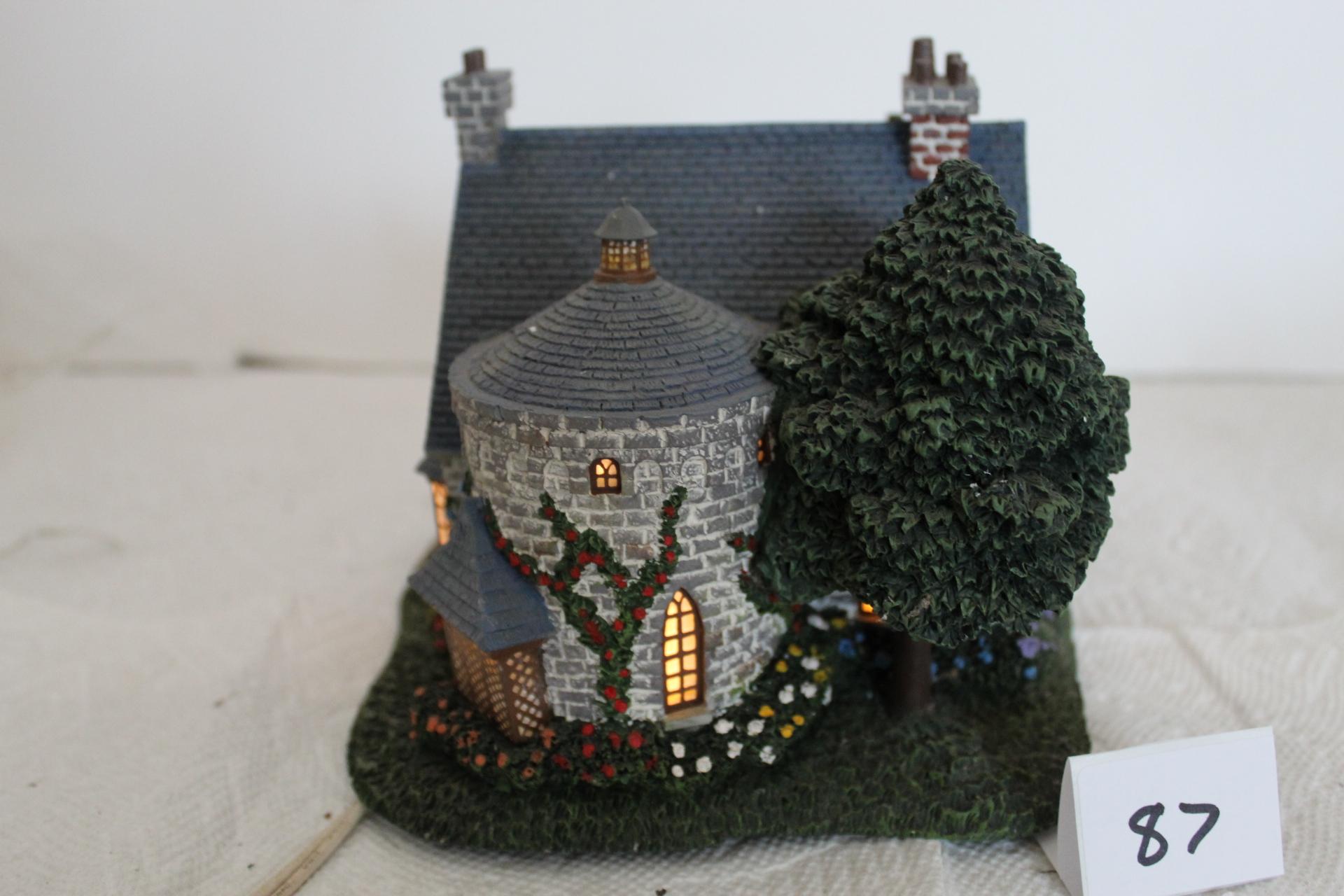 Thomas Kinkade's Illuminated Lamplight Village Collection, Hawthorne Village, Lamplight Manor