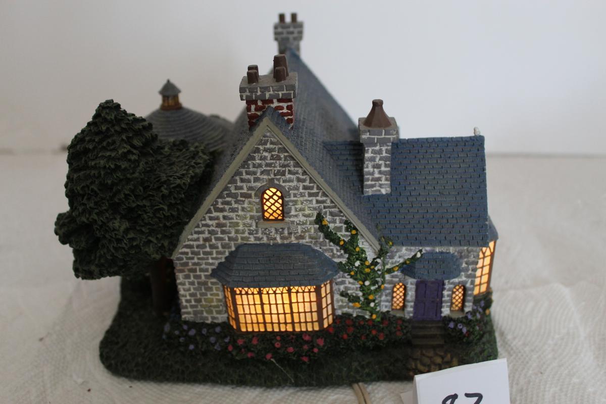 Thomas Kinkade's Illuminated Lamplight Village Collection, Hawthorne Village, Lamplight Manor