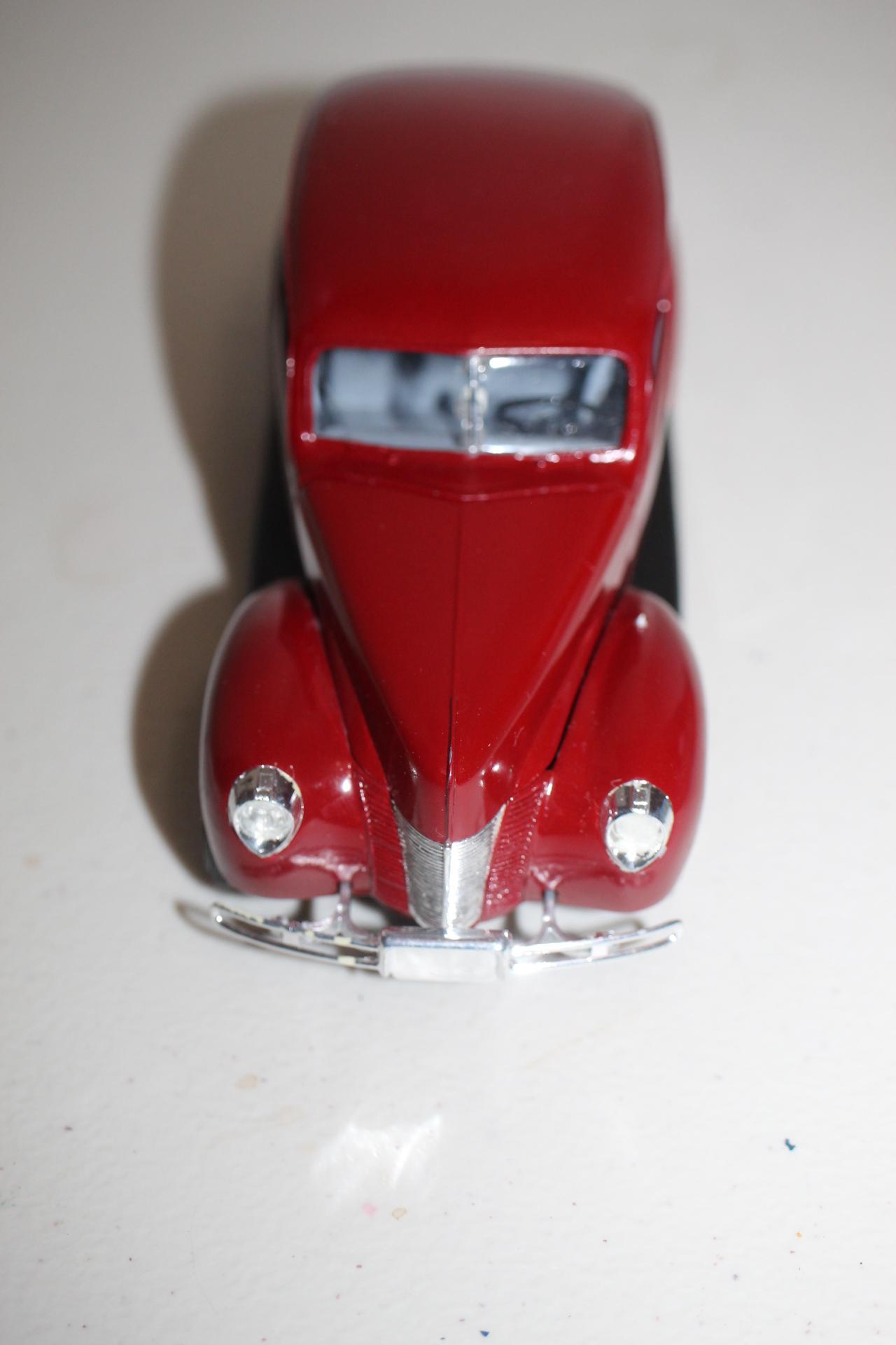 Assembled Model Car, Plastic, 7"