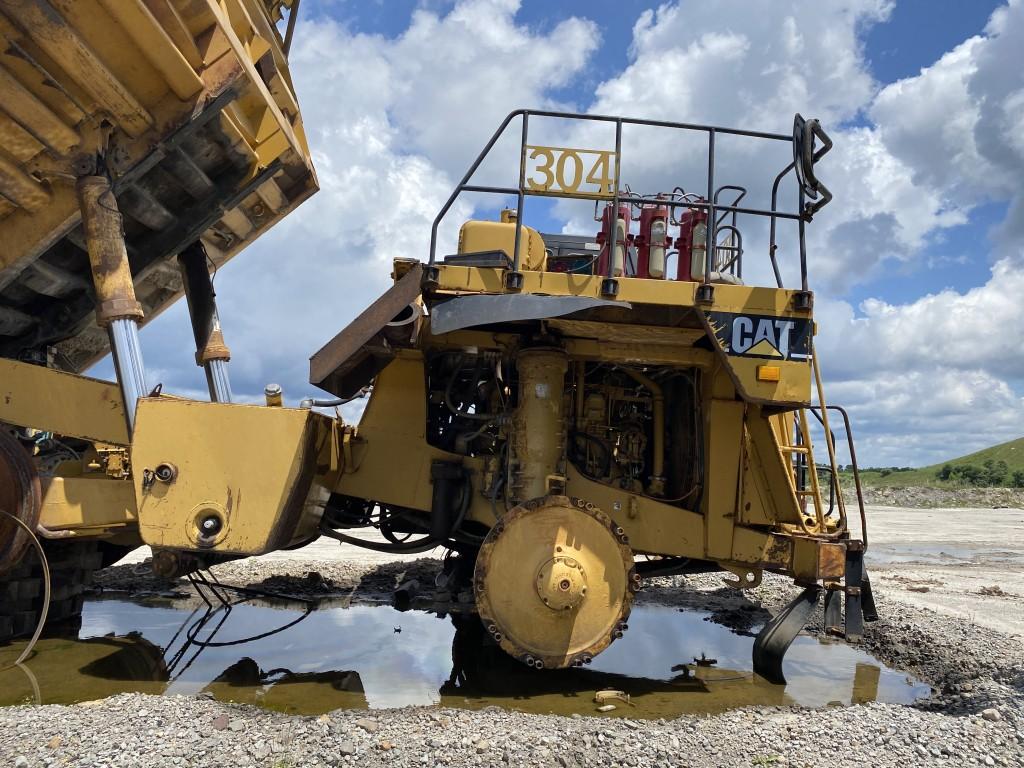 CATERPILLAR 777D OFF-ROAD DUMP TRUCK, CAT DIESEL ENGINE, 7-SPEED WITH REVERSE, HYDRAULIC DUMP BOX,