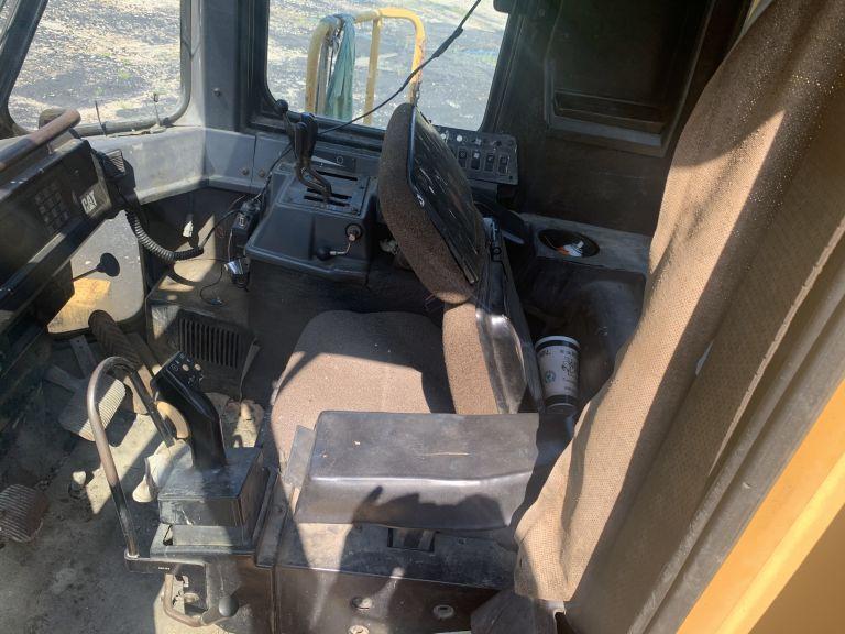 1996 CATERPILLAR 992D WHEEL LOADER, ARTICULATING, 4WD, 14 YARD LOADER BUCKET WITH TEETH, 45/65R45