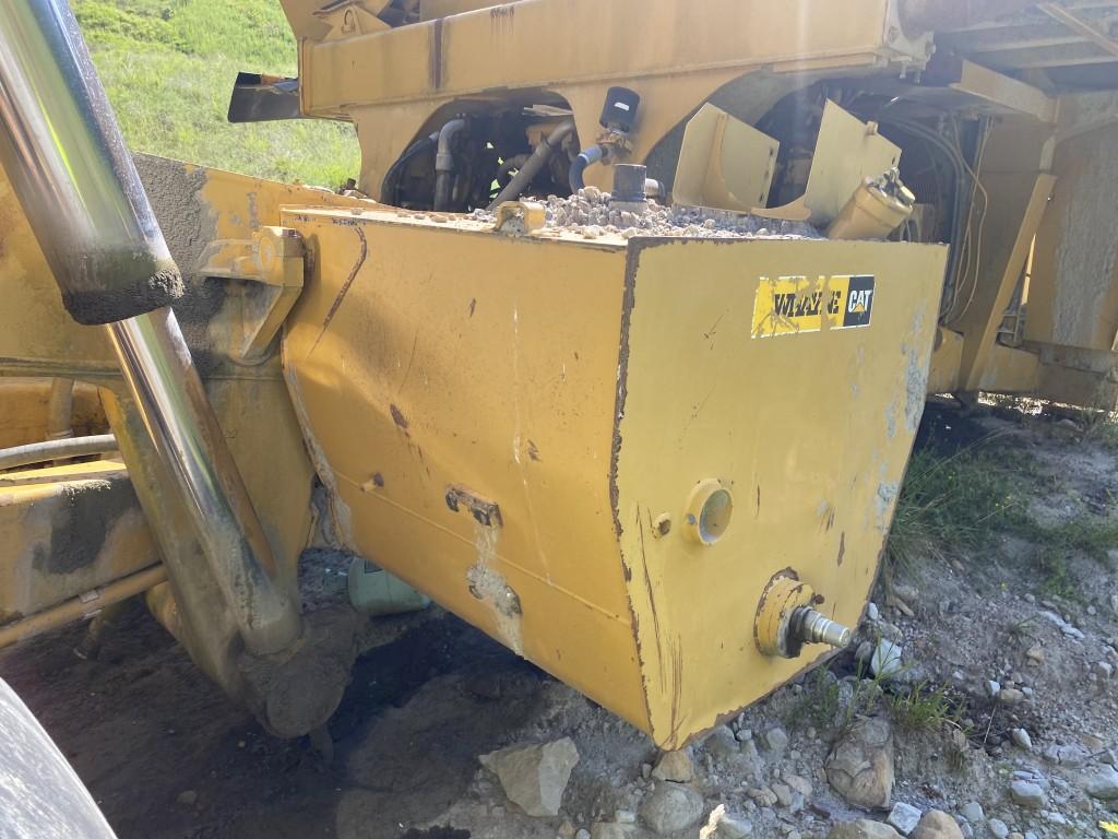 CATERPILLAR 777D ROCK TRUCK, RIGID FRAME, S/N: 00777DAAGC01816, HOURS N/A, MISSING FRONT AXLE,