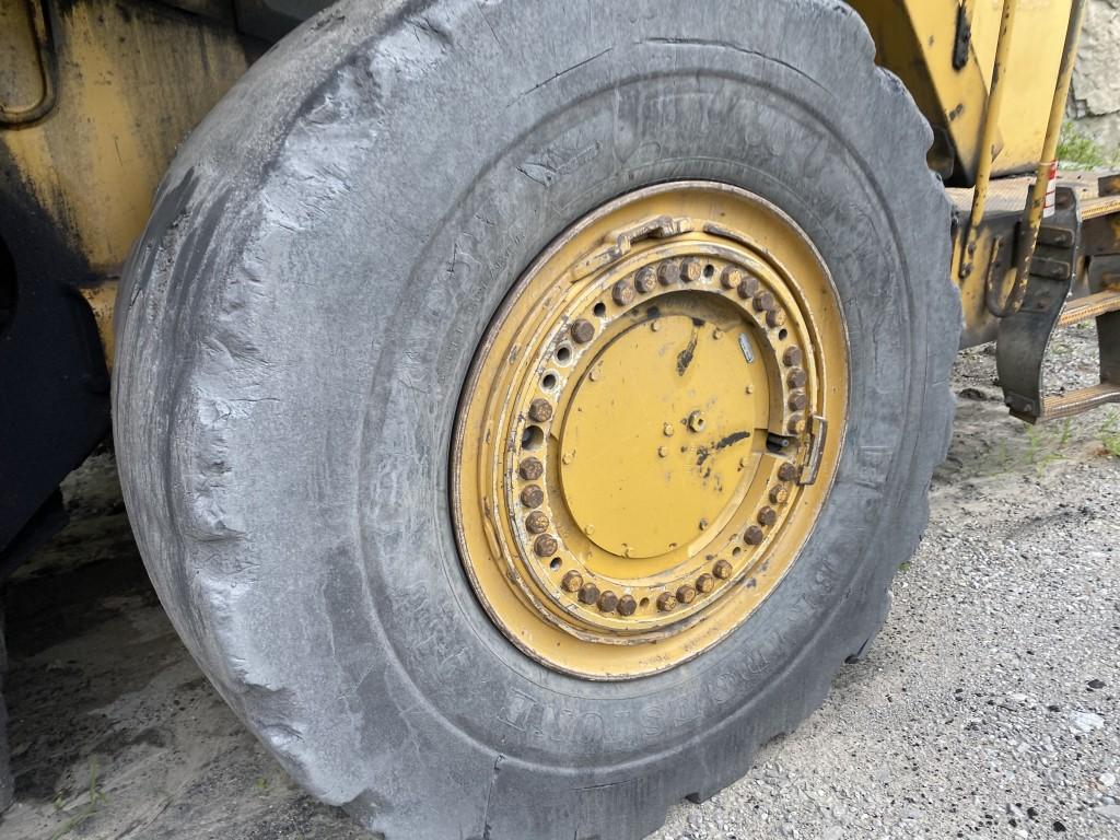 2005 CATERPILLAR 988G WHEEL LOADER, 8 YARD GP BUCKET, 4WD, 35/65-33 TIRES, RUNS AND OPERATES, S/N