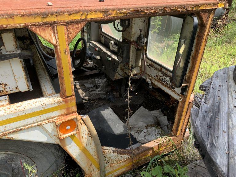 2011 WALLACE MINING EQUIPMENT DUV-14-4-211 DIESEL PERSONNEL CARRIER, 1036 LOCATION: ALMA