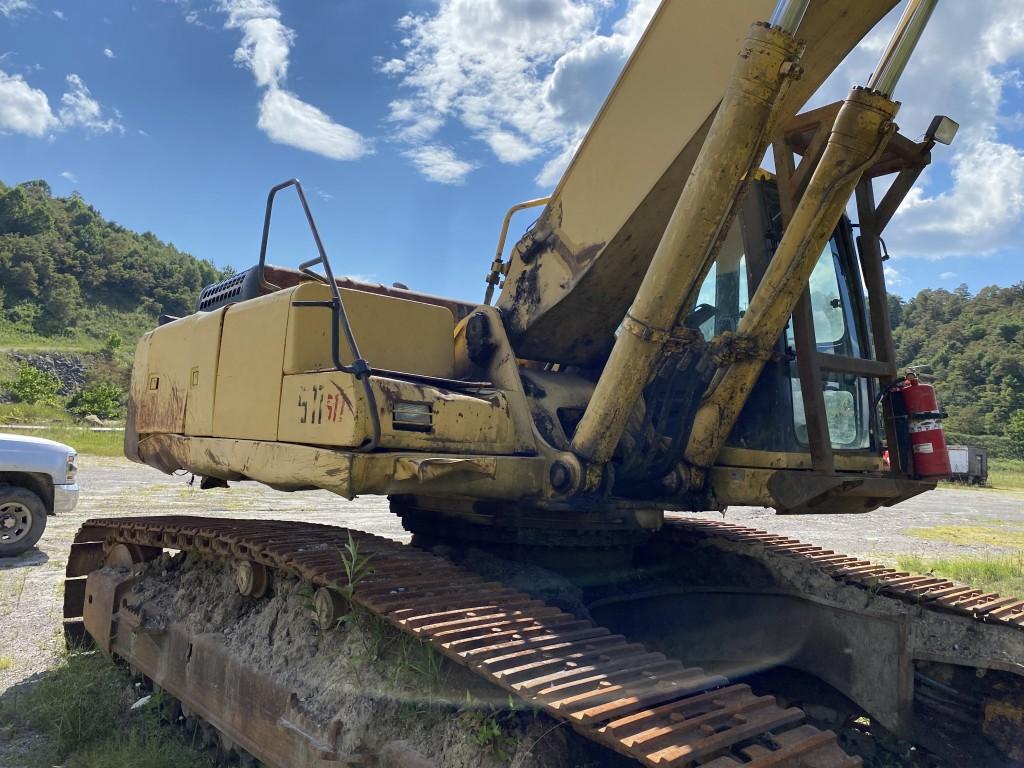 2001 KOMATSU PC400LC-6LM HYDRAULIC EXCAVATOR, ENCLOSED CAB, S/N: A85347, APPROX. HOURS 12,835,