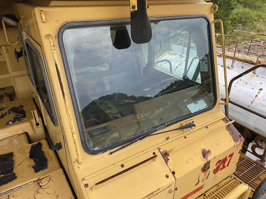 1998 CATERPILLAR 785B, ROCK TRUCK, RIGID FRAME, ENCLOSED CAB, S/N: 6HK0078, APPROX. 71,744 HOURS,