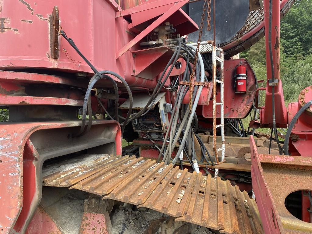 1999 SUPERIOR HIGH WALL MINER, (2) 400-HP HORIZONTAL DRIVES, (2) CUTTING HEADS, APPROX. (50)