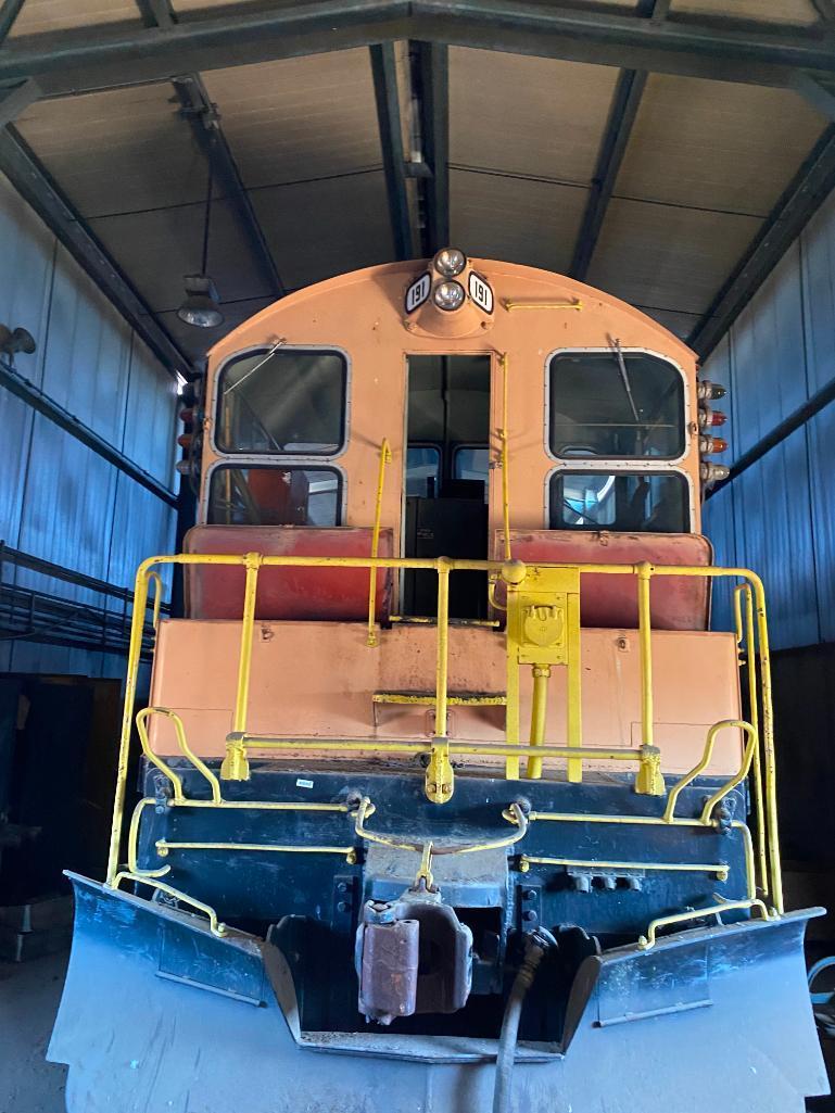 EMD SW9 Switching Locomotive, 26NL Brake System, 12-Cylinder (V12), 1200 HP, Built Between 1951 &