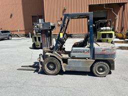 Komatsu 6,000 LB. Forklift, Model FD30VT11, 3-Stage Mast, Sideshift, 42" Forks, Diesel Engine,