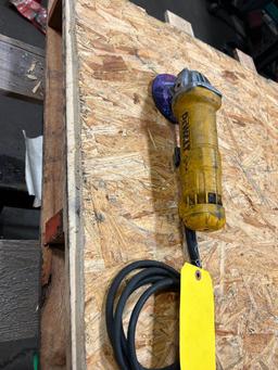 Dewalt 4-1/2" Angle Grinder