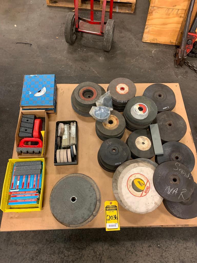 Pallet w/ Assorted Grinding Wheels, Sharpening Stones