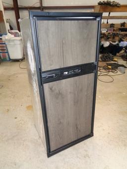 NEW Norcold N611 RV electric/Gas refrigerator. (new)
