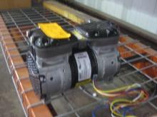 Gast A7R645-101-N-470x Rockin Piston Oilless Pump