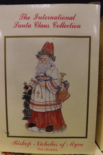 International Santa Collection in box (8)