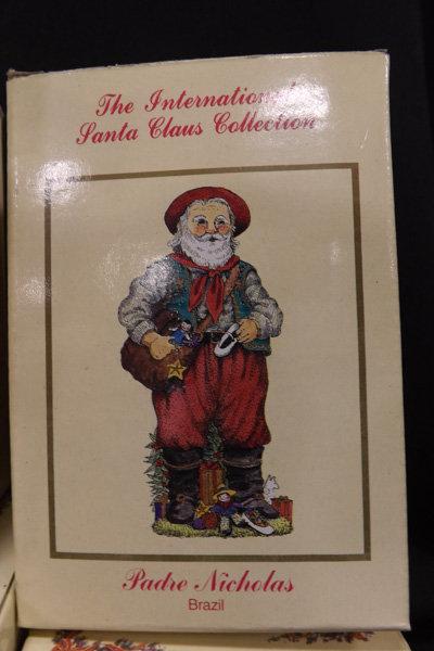 International Santa Collection in box (8)