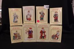 International Santa Collection in box (8)
