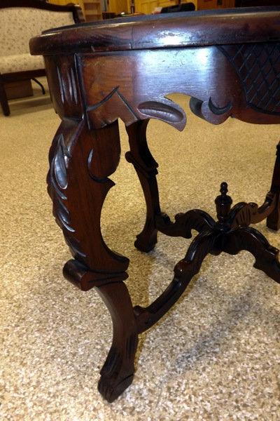 Oval Coffee Table w/Decorative lets & Inlaid Top