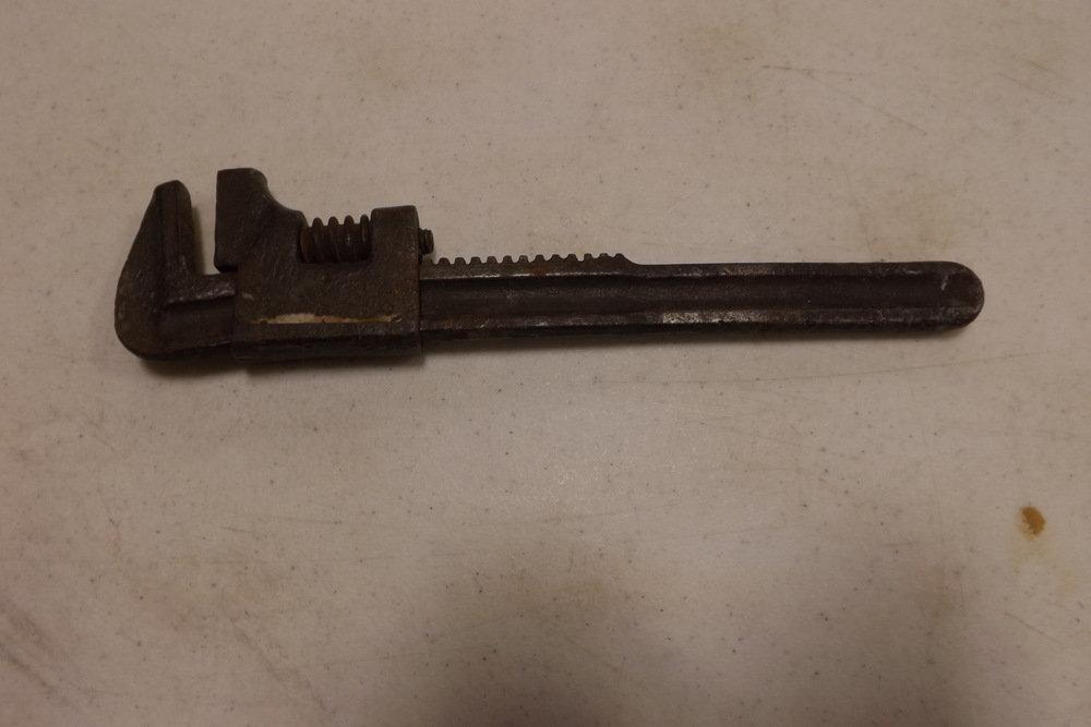 Vintage Wrenches (3)