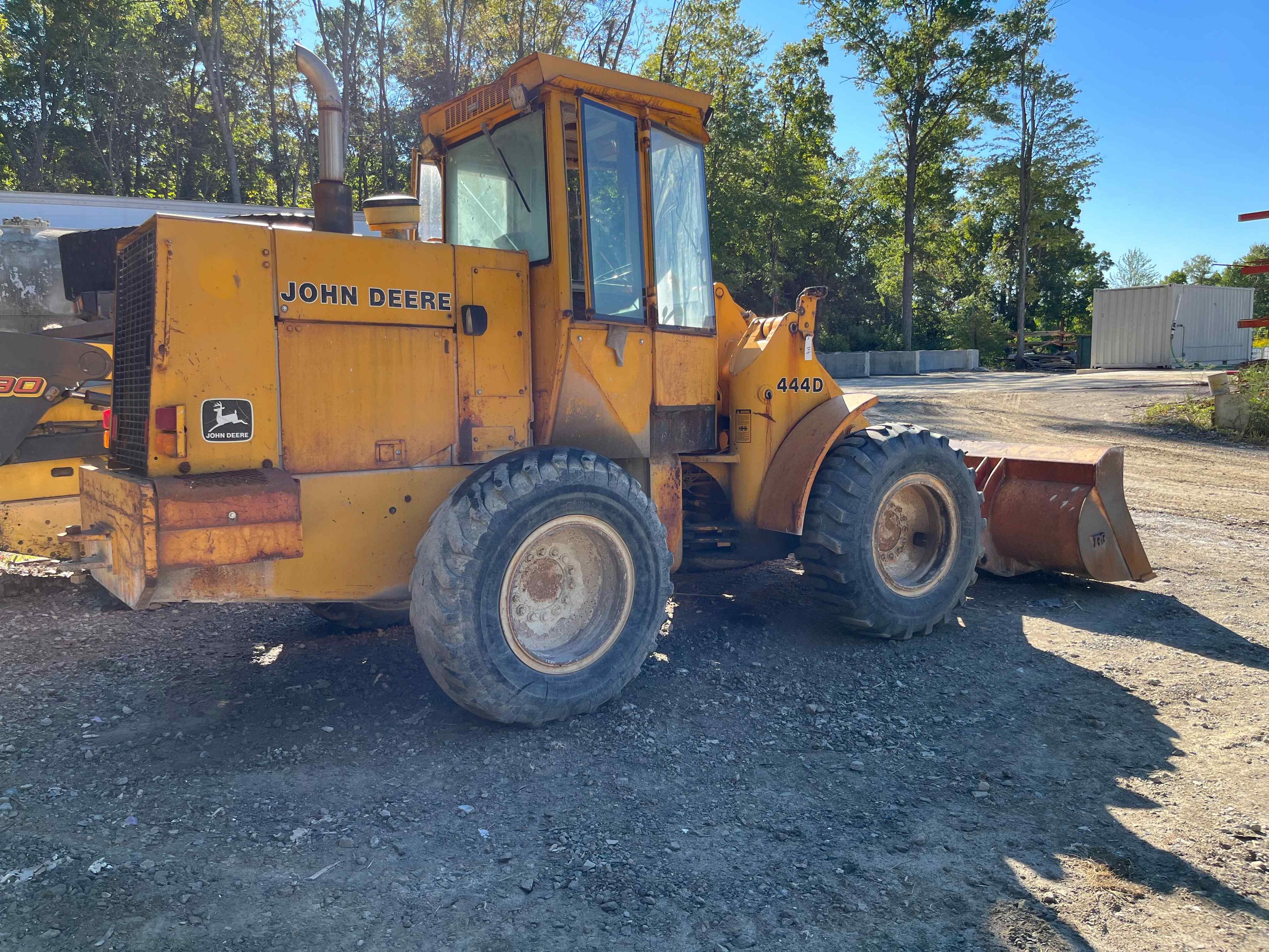 JD 444D Loader, 8' front bkt., 6cyl Dsl., 5854hrs.