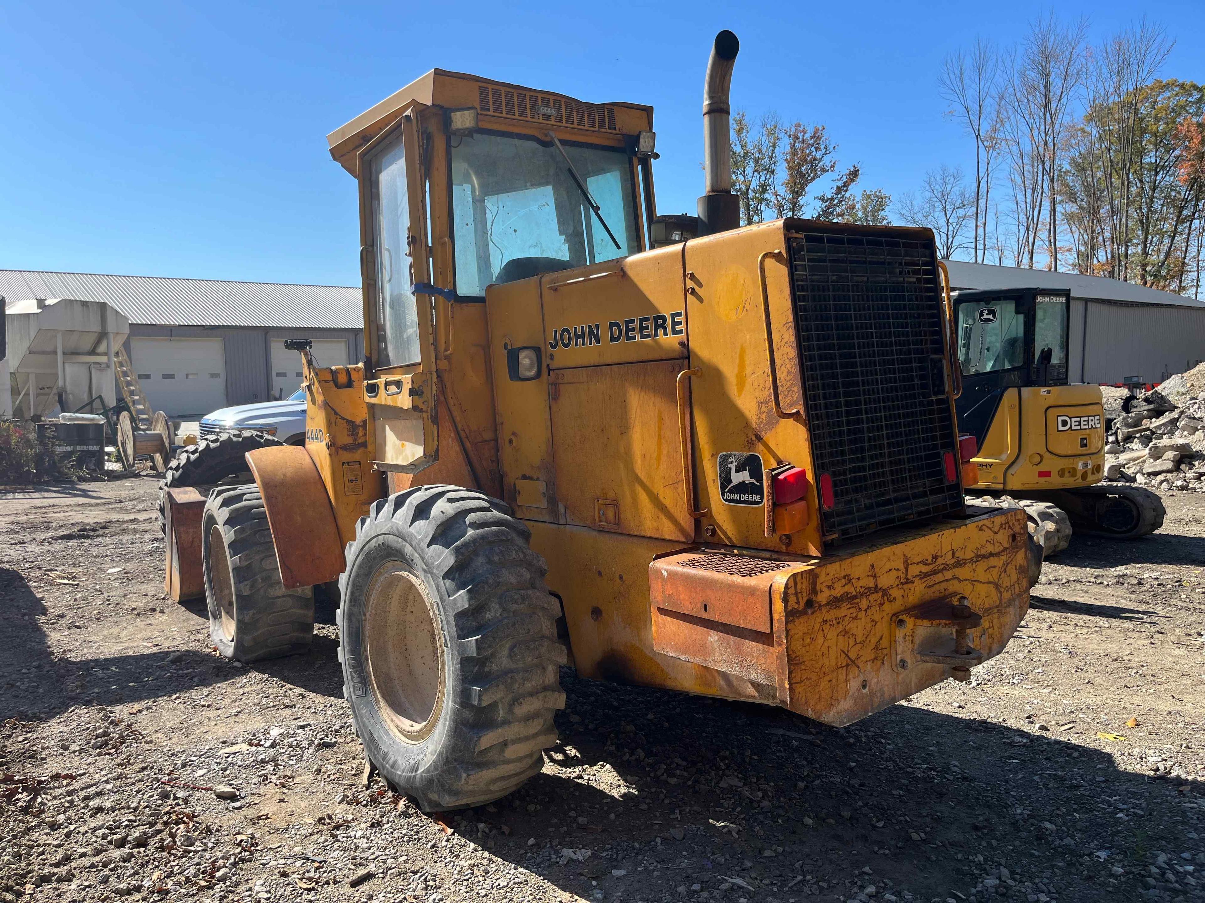 JD 444D Loader, 8' front bkt., 6cyl Dsl., 5854hrs.