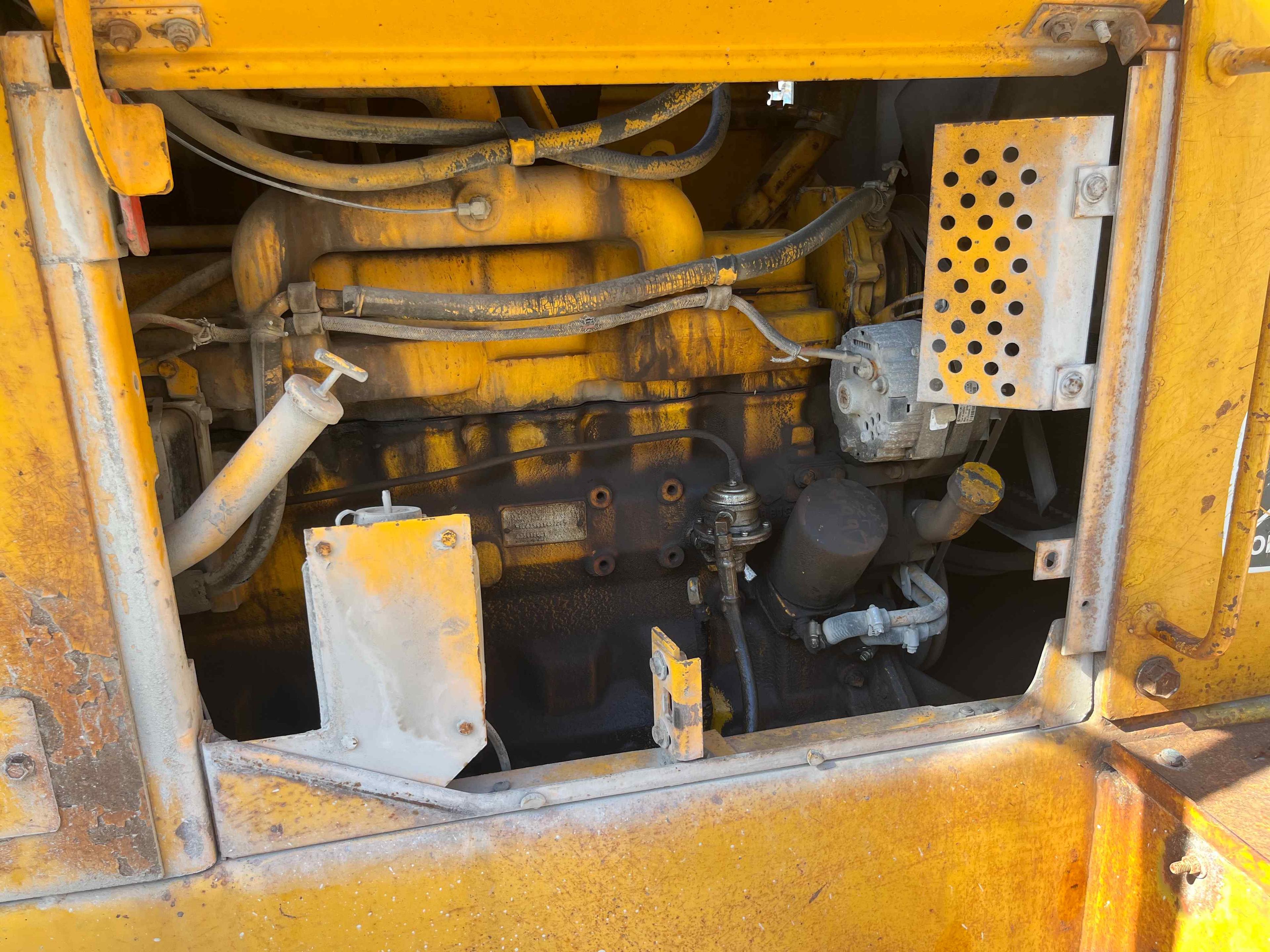 JD 444D Loader, 8' front bkt., 6cyl Dsl., 5854hrs.