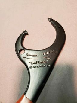 Lumb-R-Grip Joist Hanger