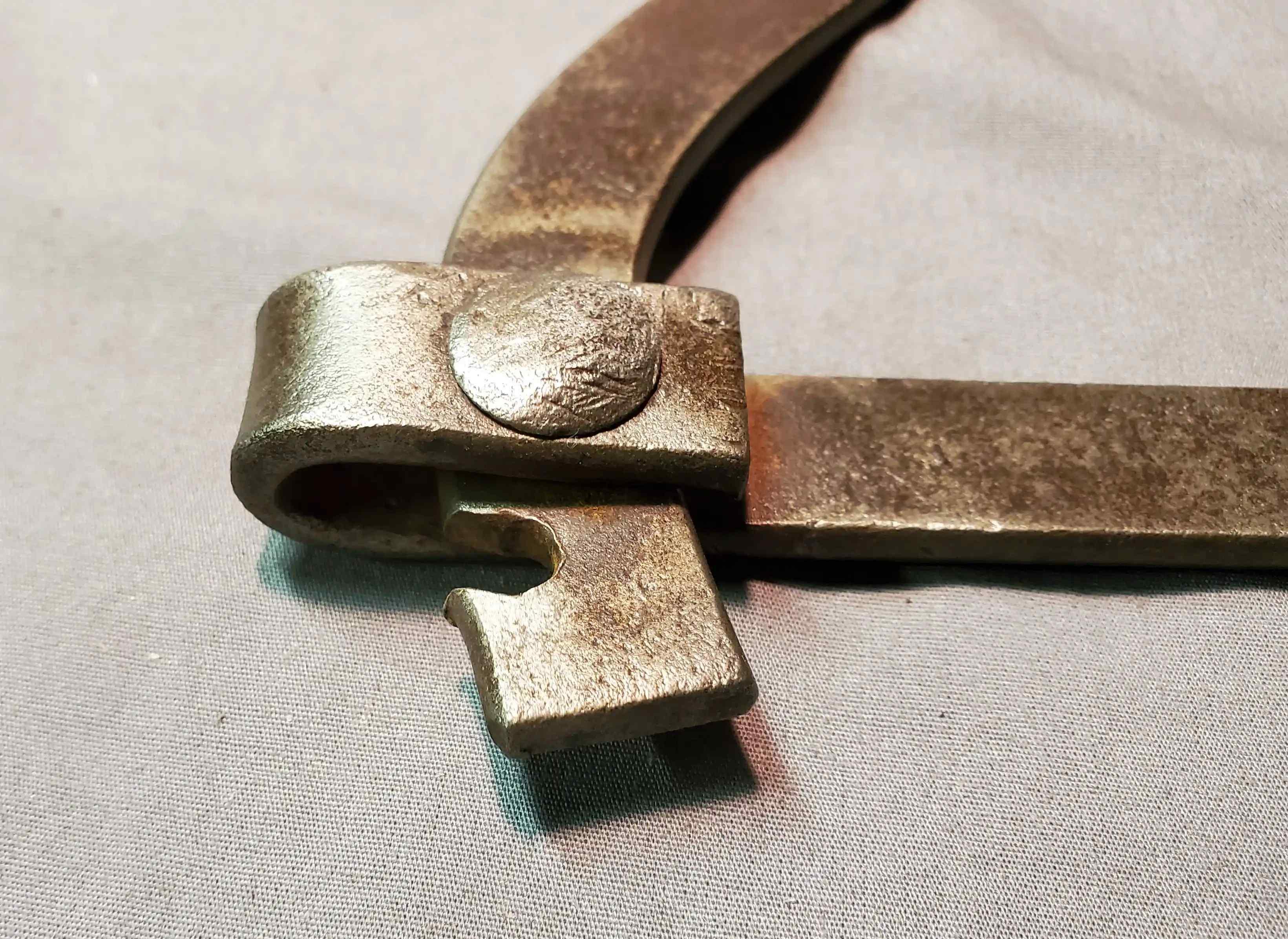Sheet Metal Nipping Pliers OR Monkey Link Snow Chain Tool