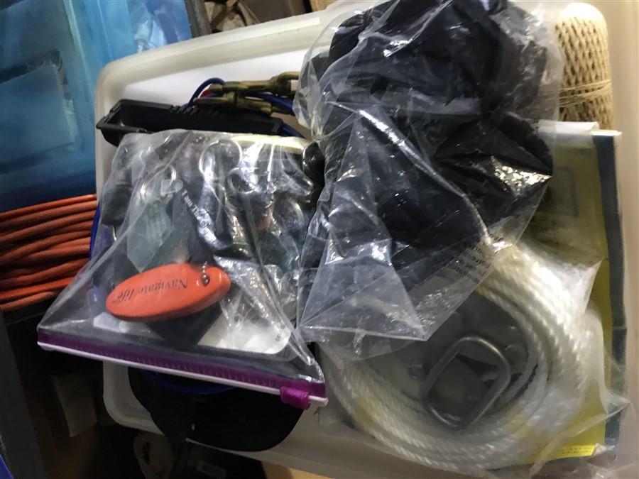 Contents of items on 3 shelves lot