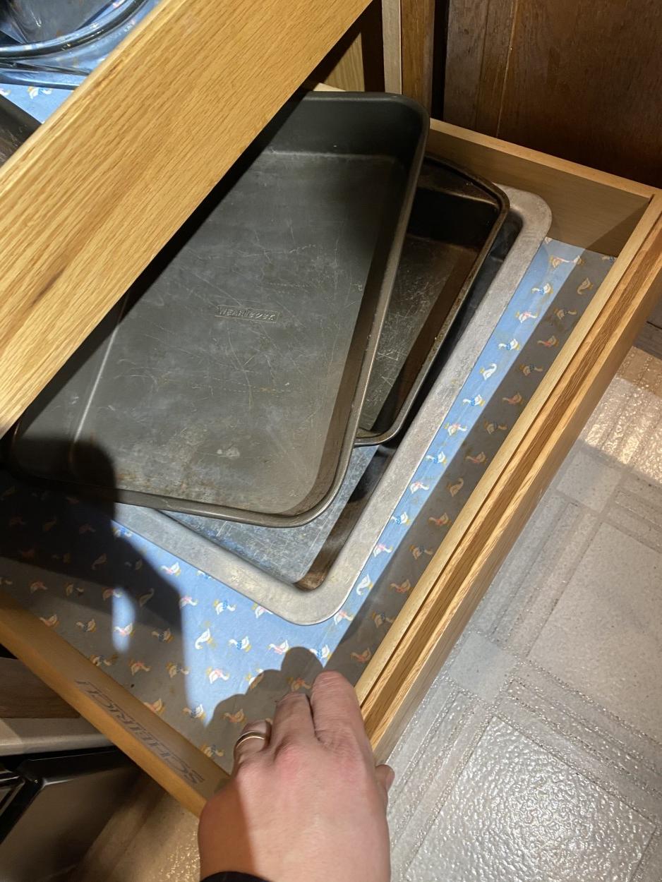 Group lot of kitchen items etc