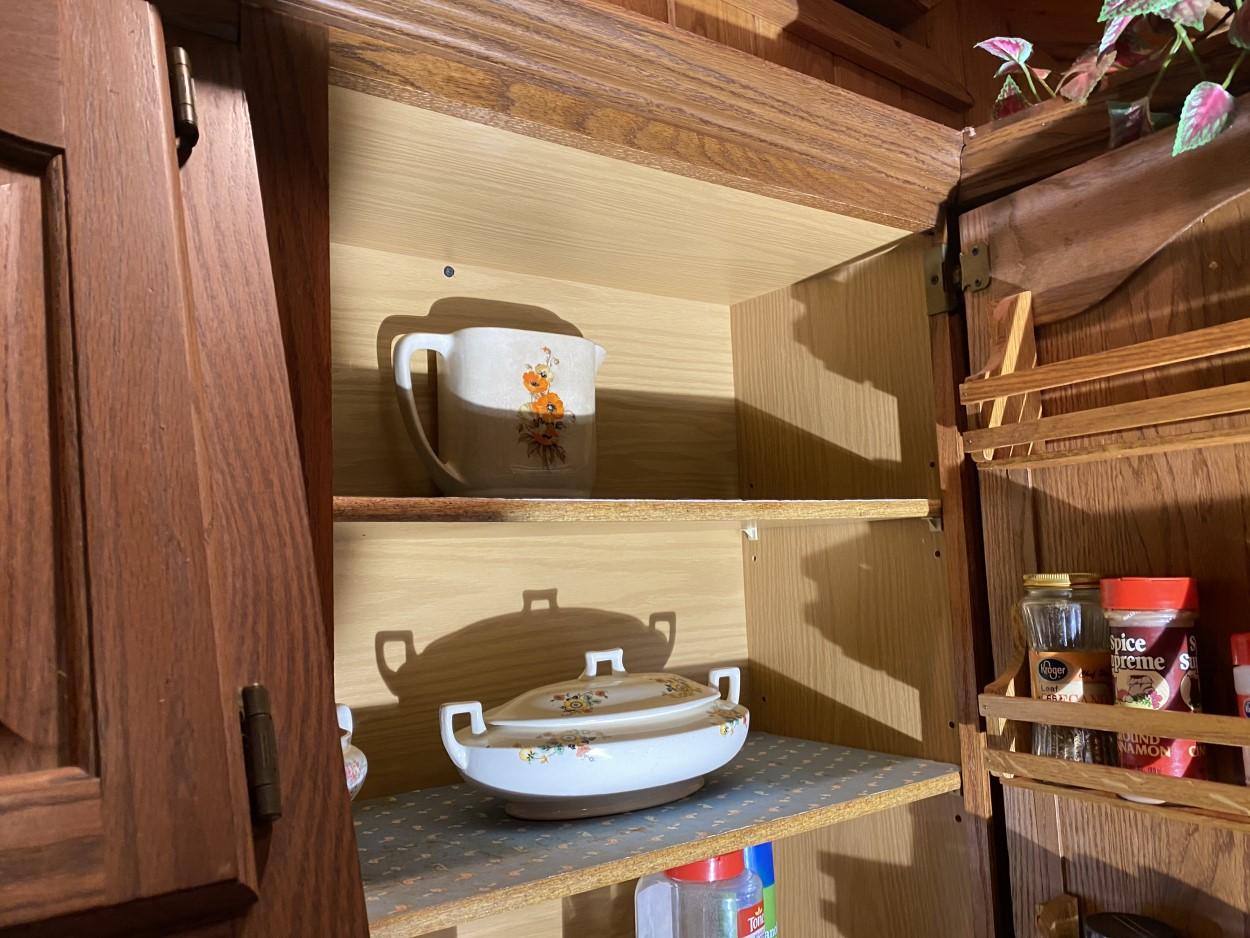 Group lot of kitchen items etc