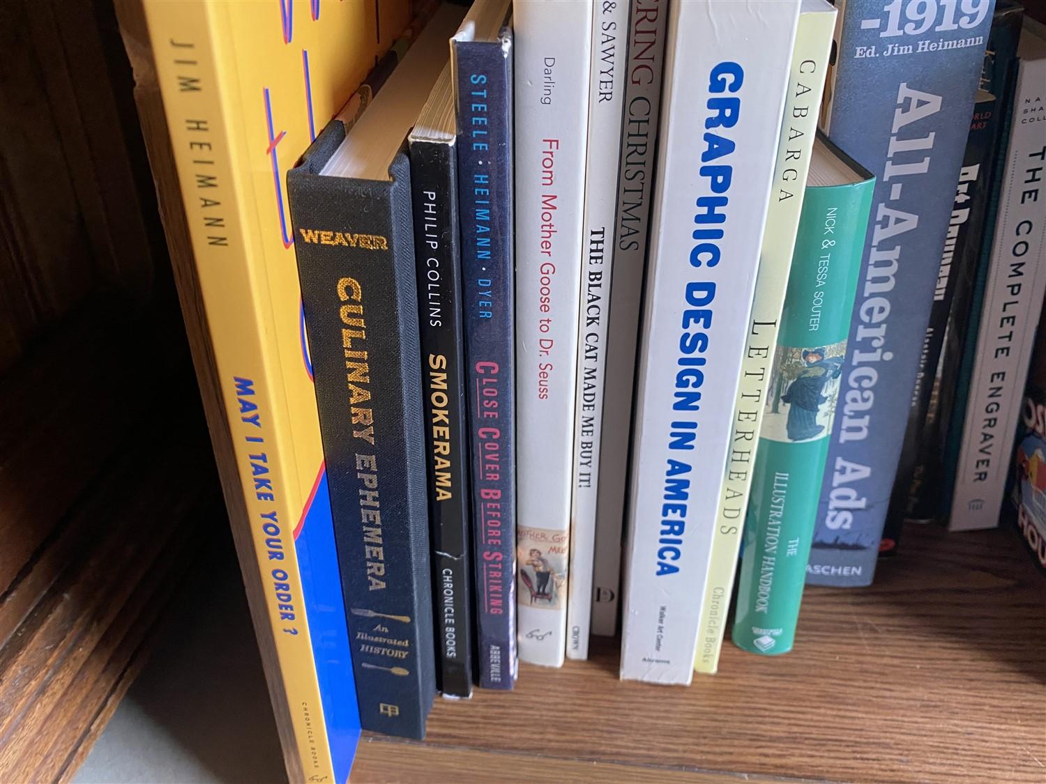 Large lot of assorted books - Graphic arts, collectibles, other topics
