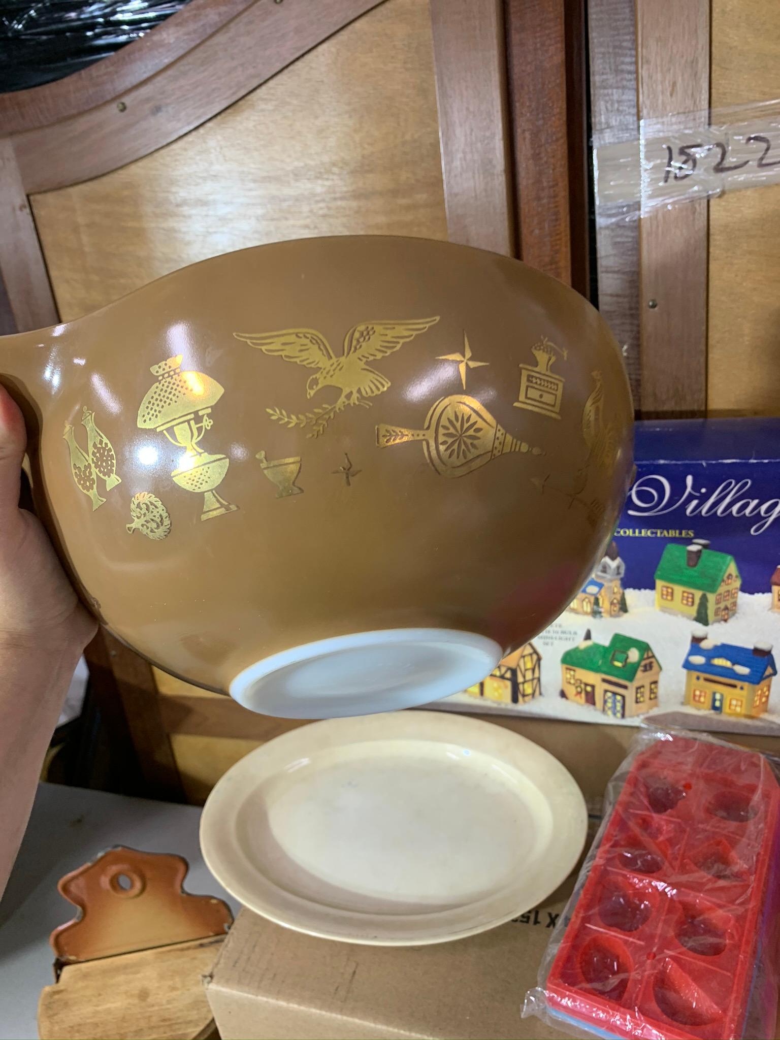 Home Decor and Pyrex Bowl