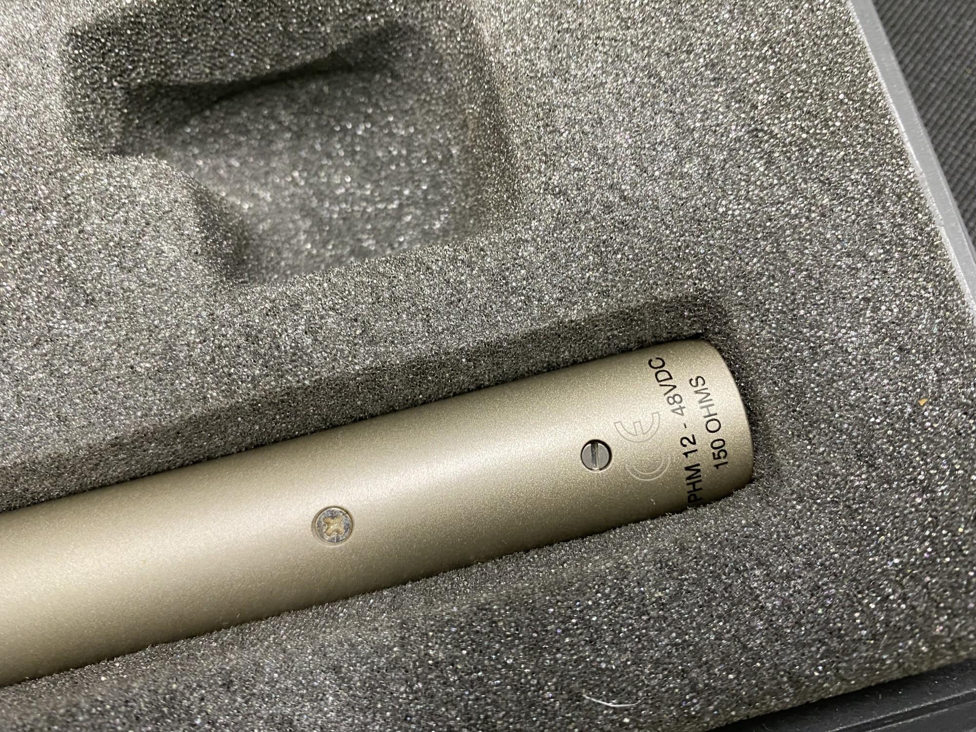 Shure SM81 Unidirectional Condenser Microphone