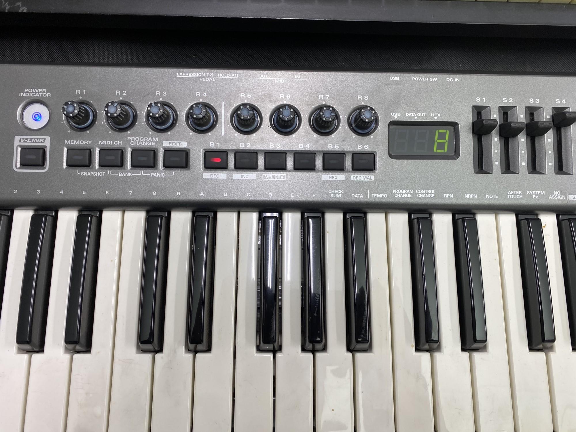 2 Roland Midi Controller Keyboards