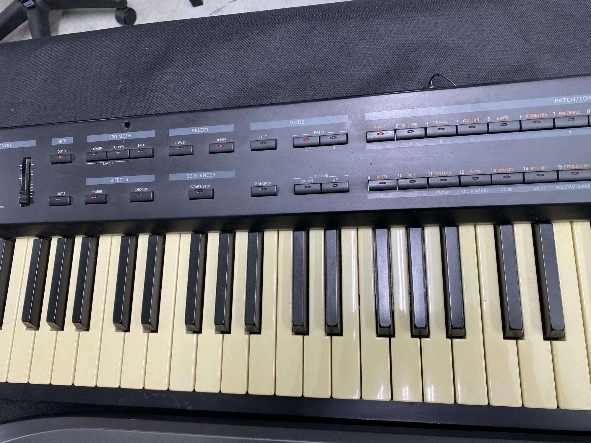 2 Roland Midi Controller Keyboards