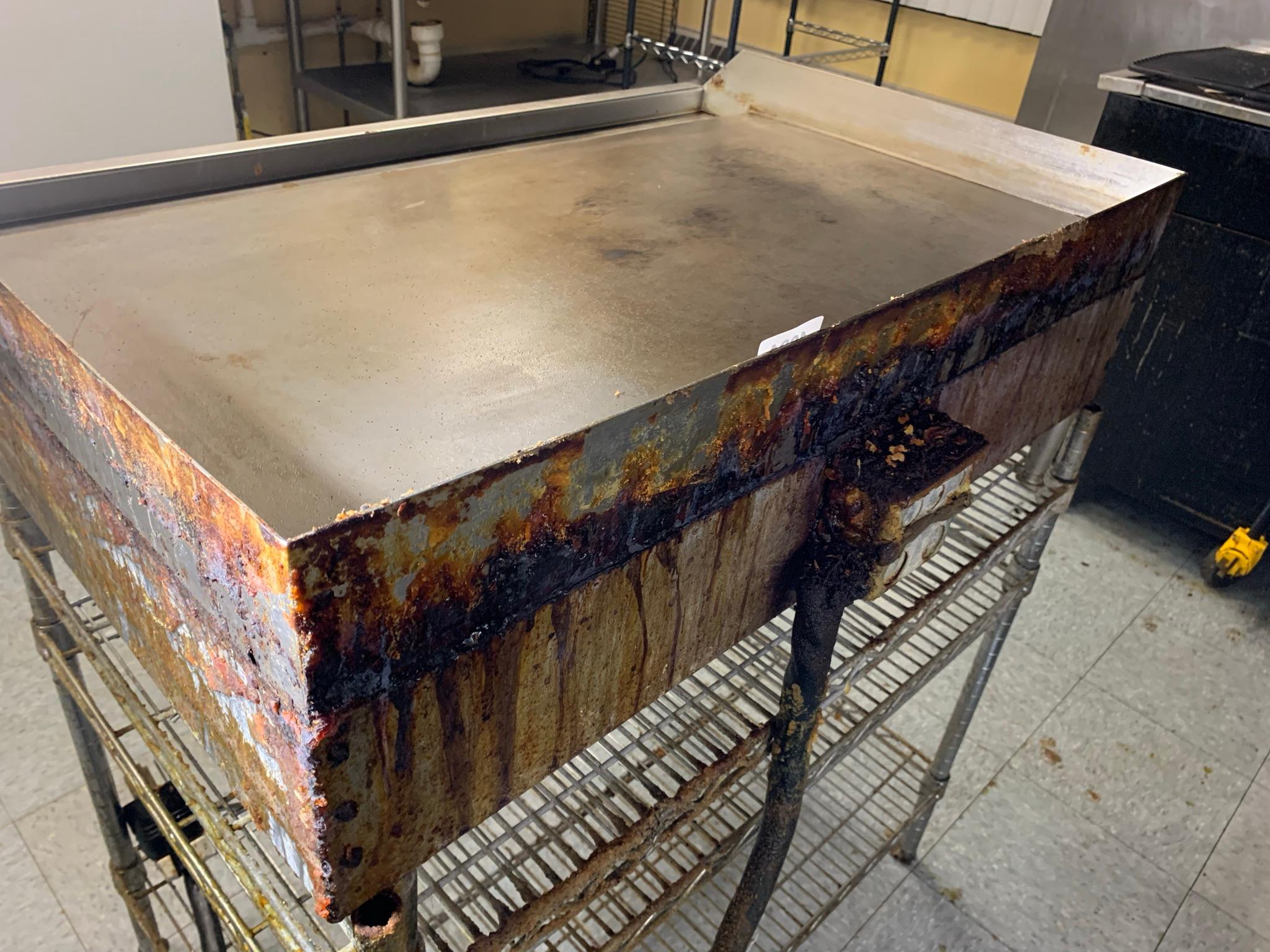 Star ELECTRIC Countertop Griddle with Stainless Steel Shelf / Stand