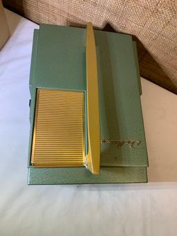 Vintage Realist 620 Projector Model 3151.