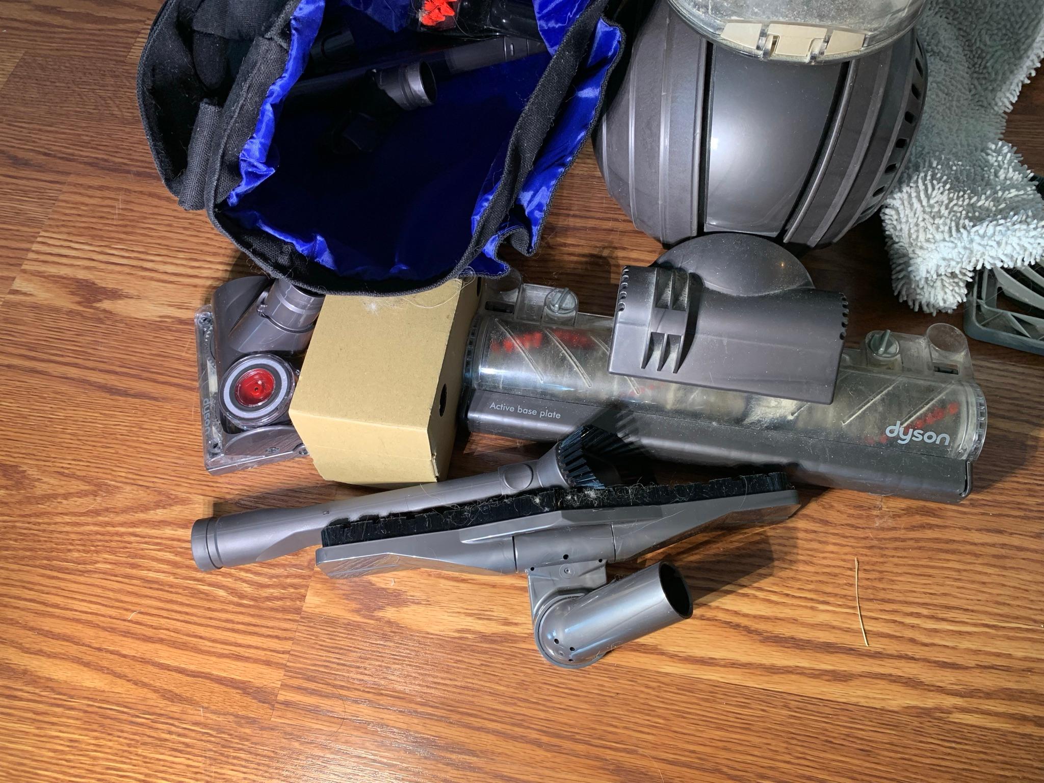 Shark & Dyson Cleaning Items