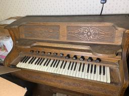 Pump Organ