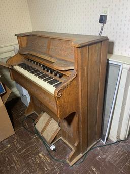 Pump Organ