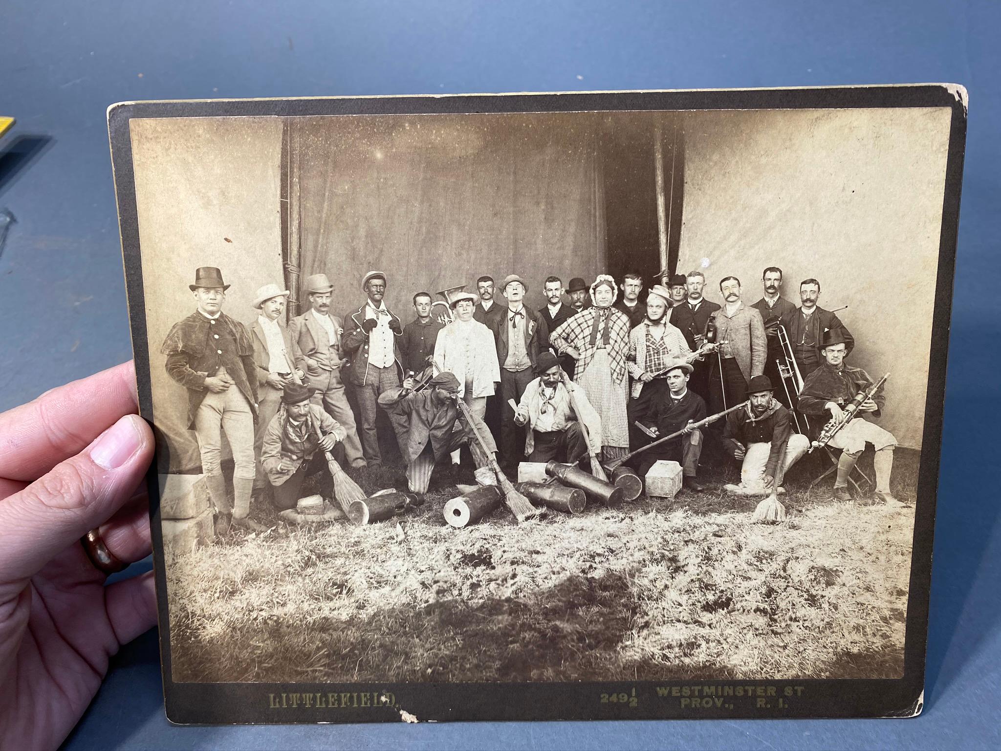 2 Early photographs of performers