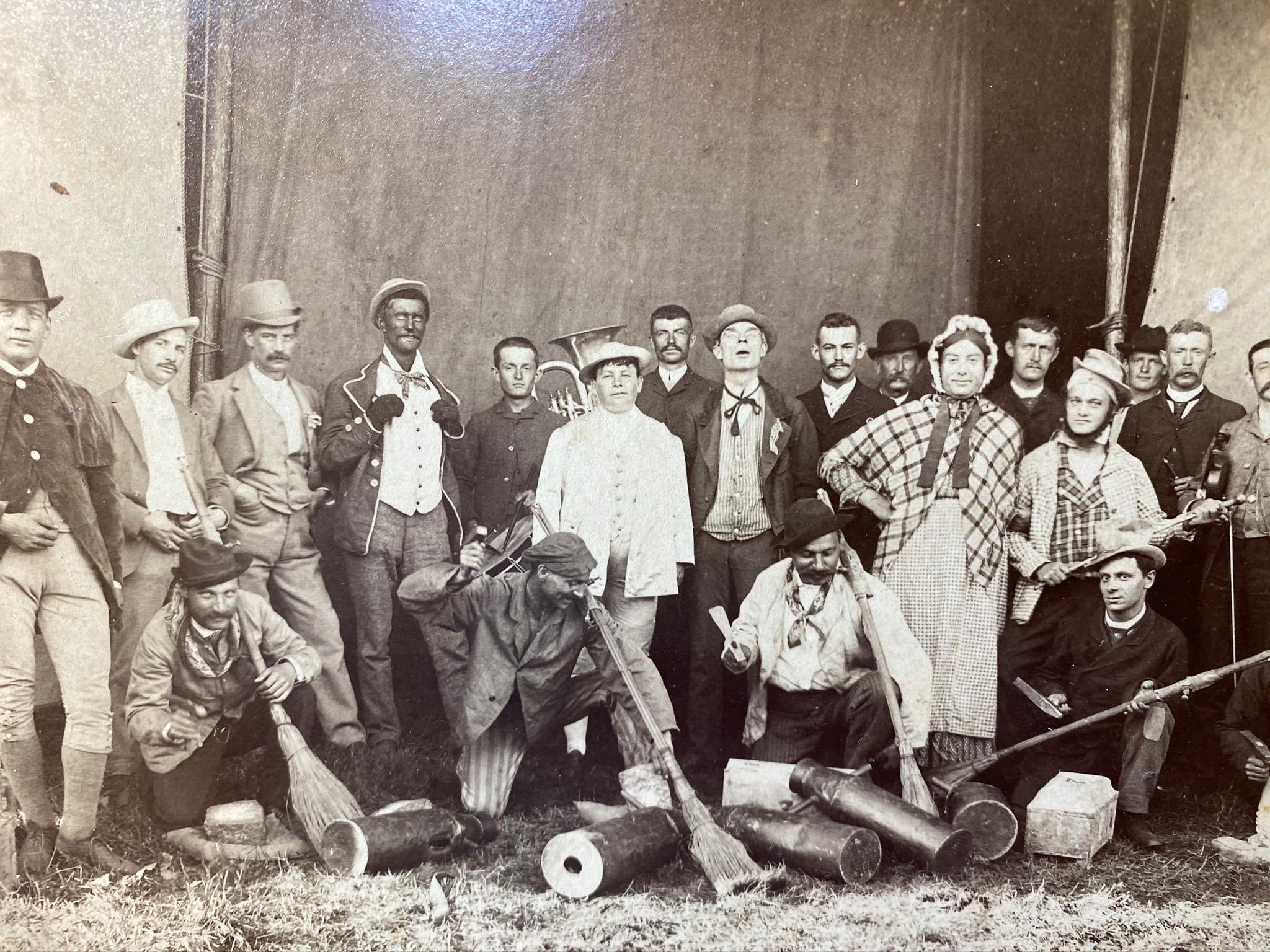 2 Early photographs of performers