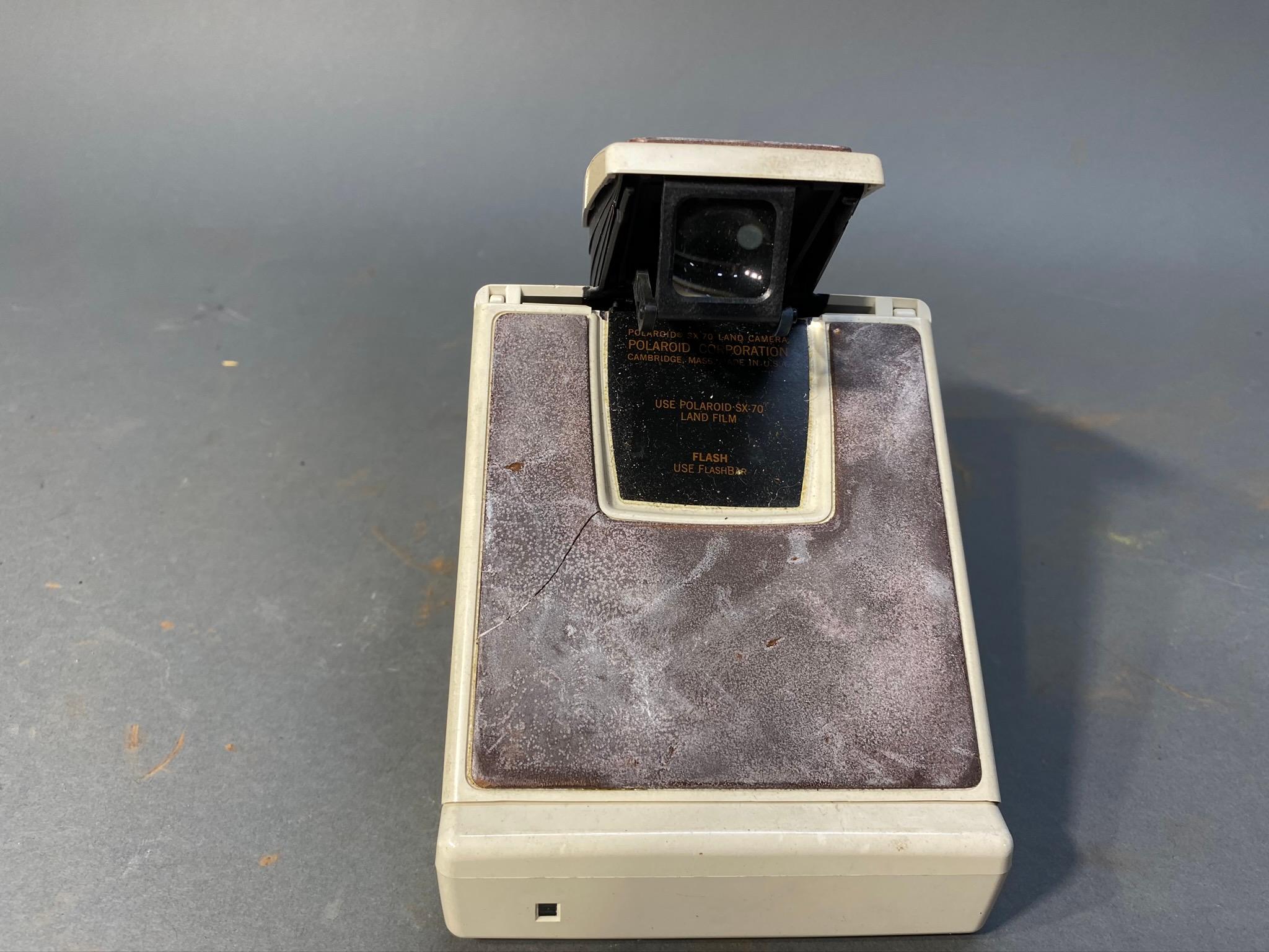 Polaroid SX-70 Land Camera Model 2